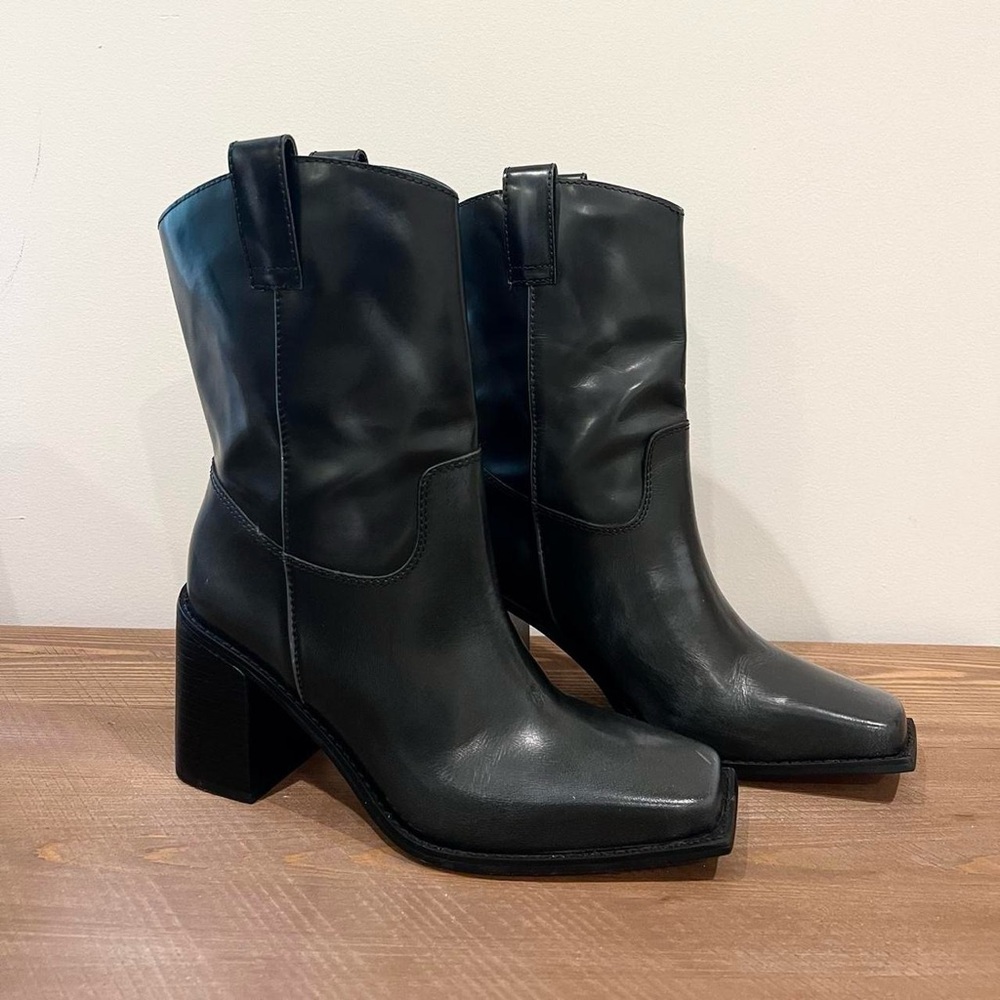 Matisse Dane Boots in Black - Size 8